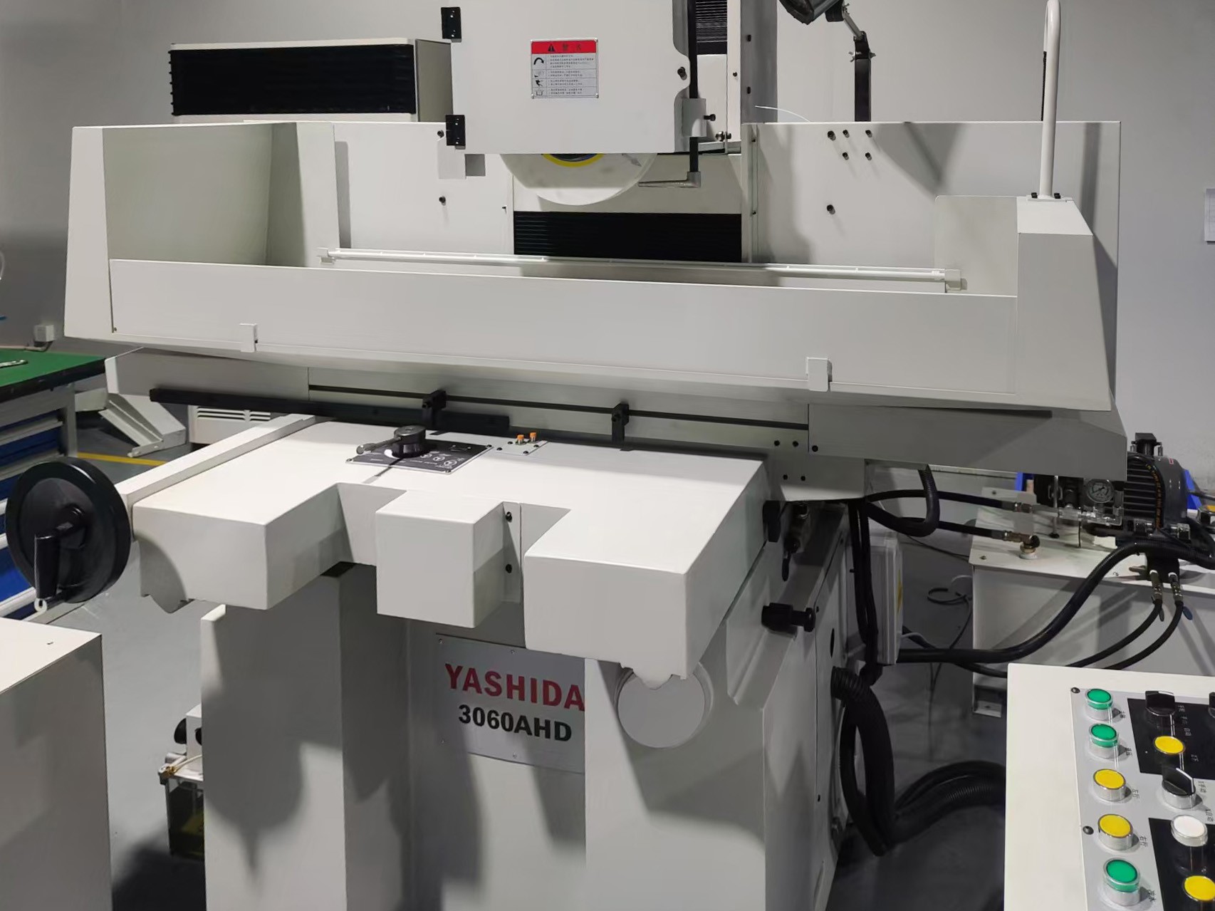 YASHIDA 高精密數(shù)控磨床成功和刀具行業(yè)華銳集團達成合作